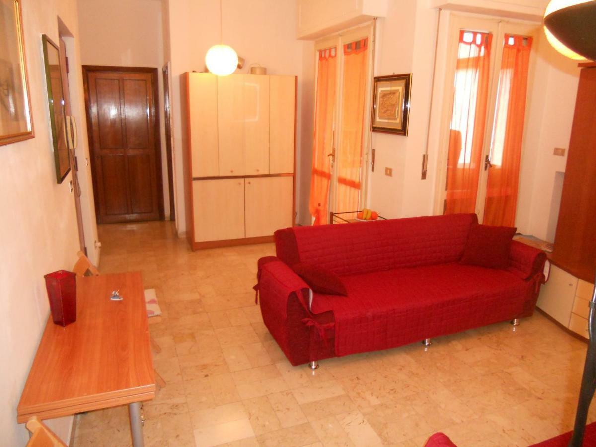 Khatuna Home Bari Exterior photo